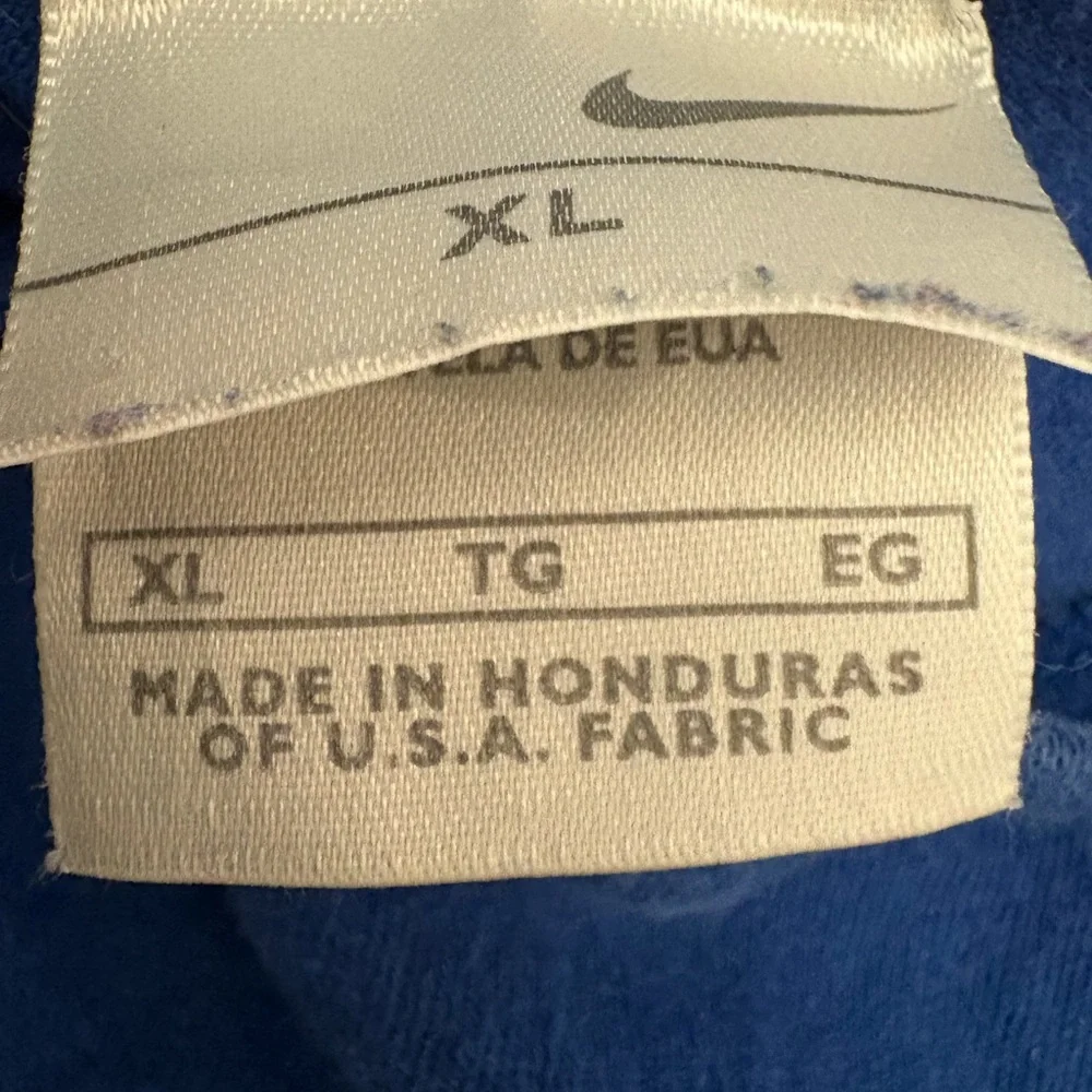 Vintage Y2K Nike Striped‎ Stitched Spell Out T-Shirt Size XL